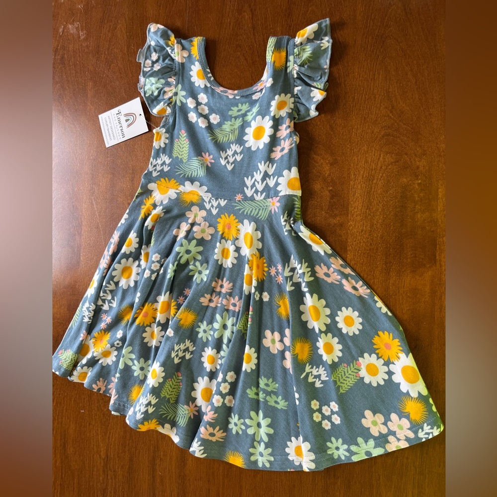 Girls Floral Flutter-Sleeve Casual Dress - Gray with Yellow Daisies